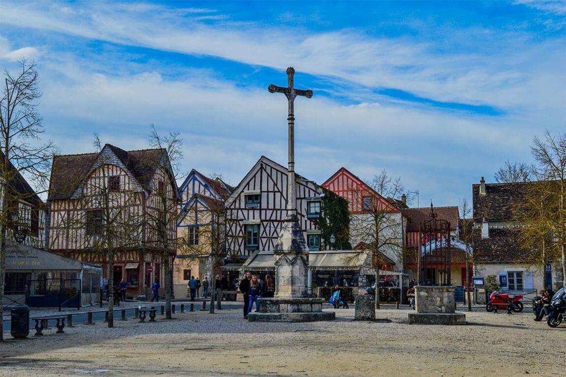 La Voulzie - Proche Centre Avec Parking Prive * Provins